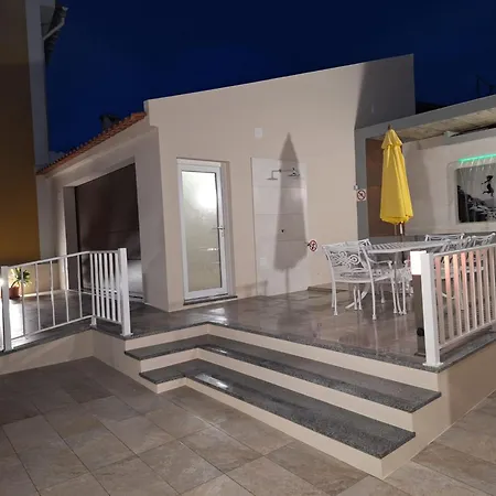 Semesterbostad Zeca Holidays-atalaia Water Fall