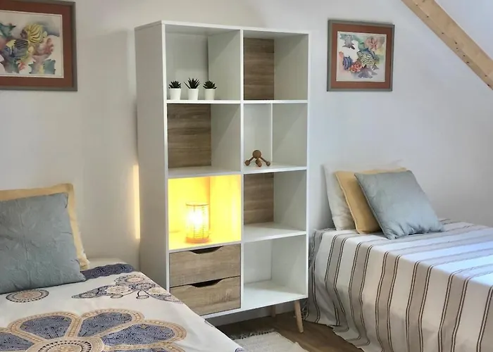 Zeca Holidays-atalaia Water Fall Lourinha (Lisbon)